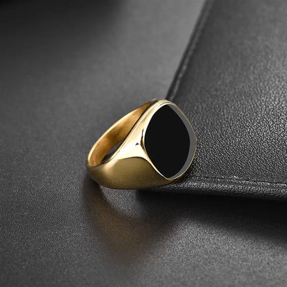 Signet / Statement Ring