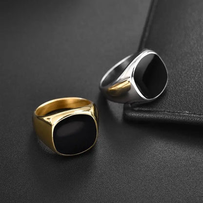 Signet / Statement Ring